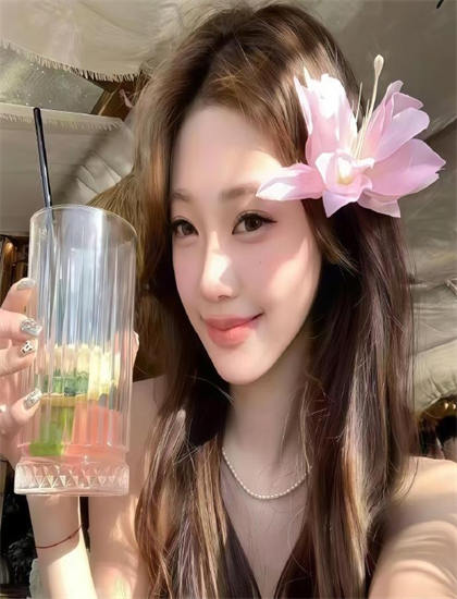 从表演艺术看超级英雄《不完美犯罪》：场景的搭建工艺与视觉冲击 感受表演的情感力量